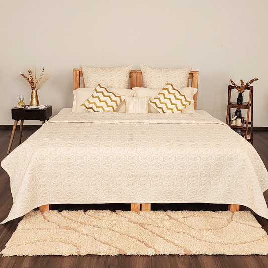 Set, floral, bedspread, gifting set, festival , kasavu , traditional , white, off white, kinari, cream, golden , zari, embroidery , bed decore