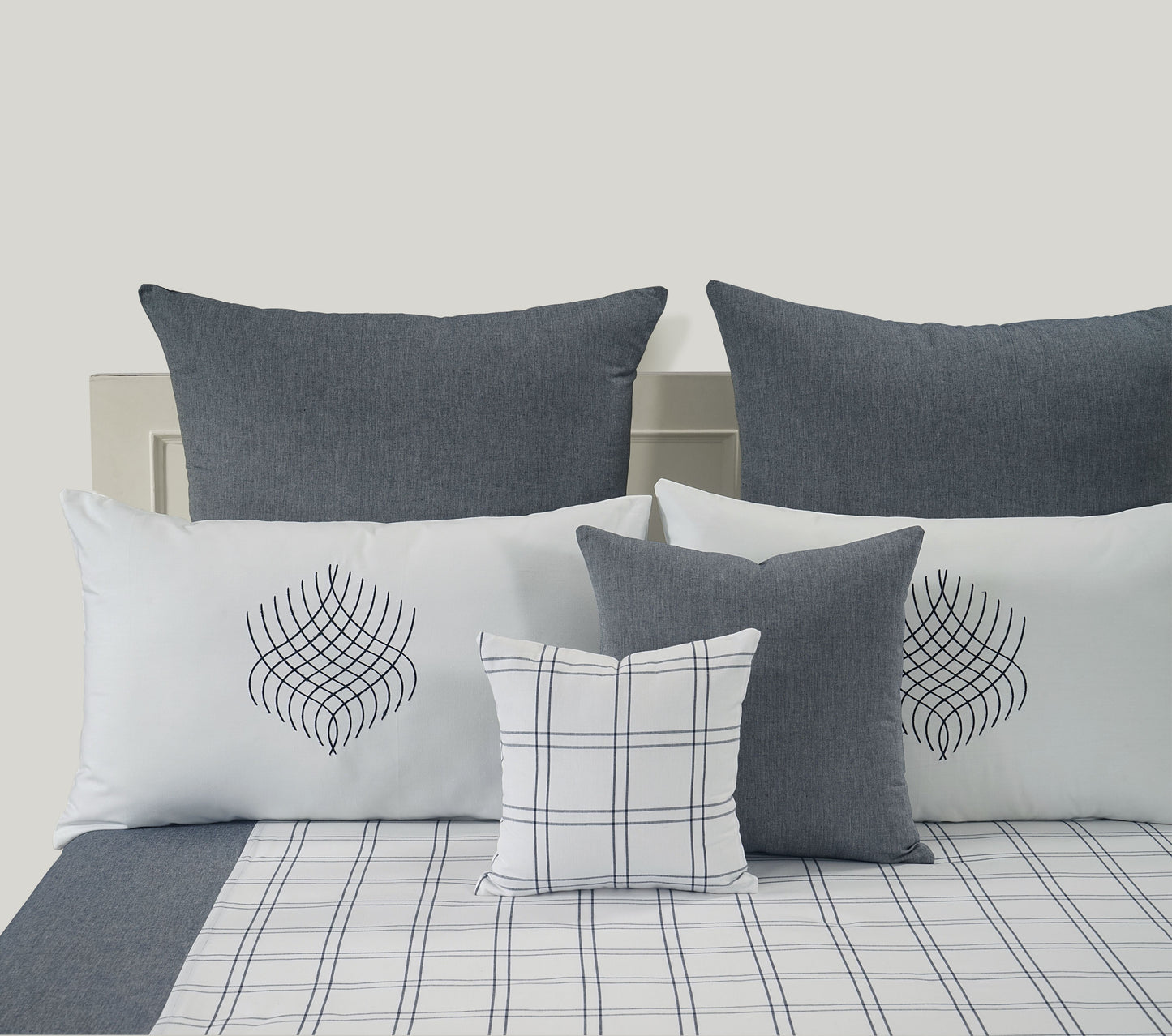 Barcelona Comforter Set