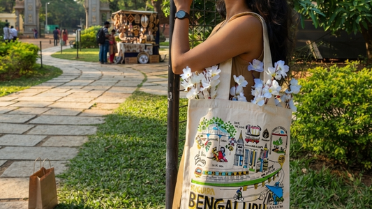 How Can Fabric Tote Bags Replace Single-Use Plastic Bags?