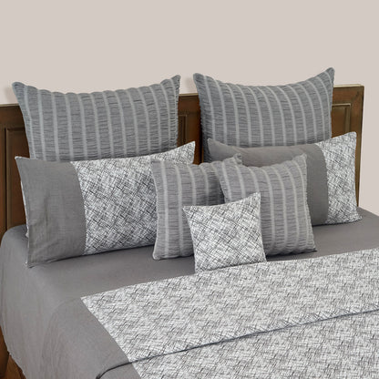 Abstract Comforter Set