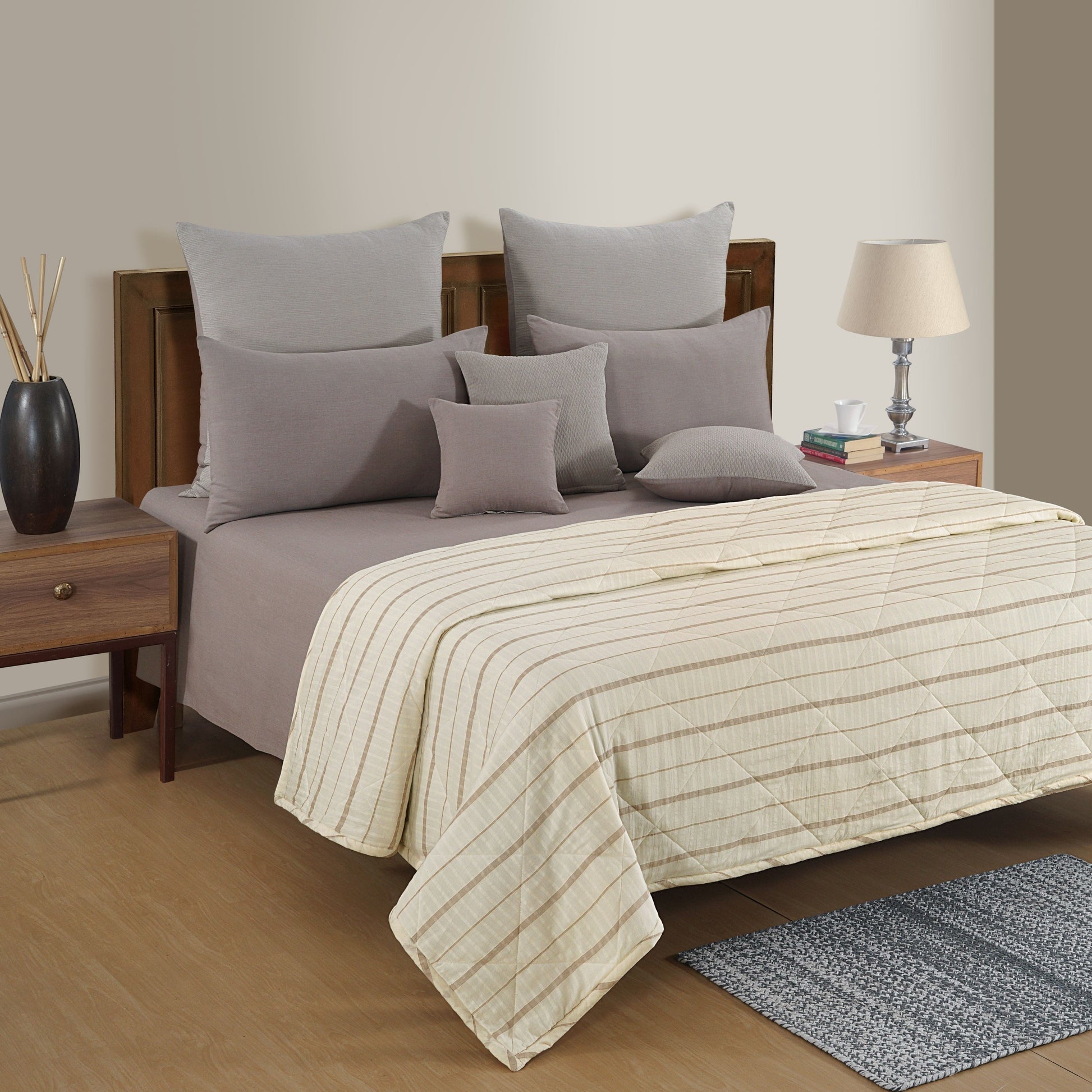 Quilted Bed Spread Sheer thick – Loom Home Textiles